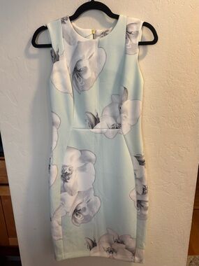 Calvin Klein Pastel Floral Sheath Dress Size 6 | Wedding Guest / Bridal